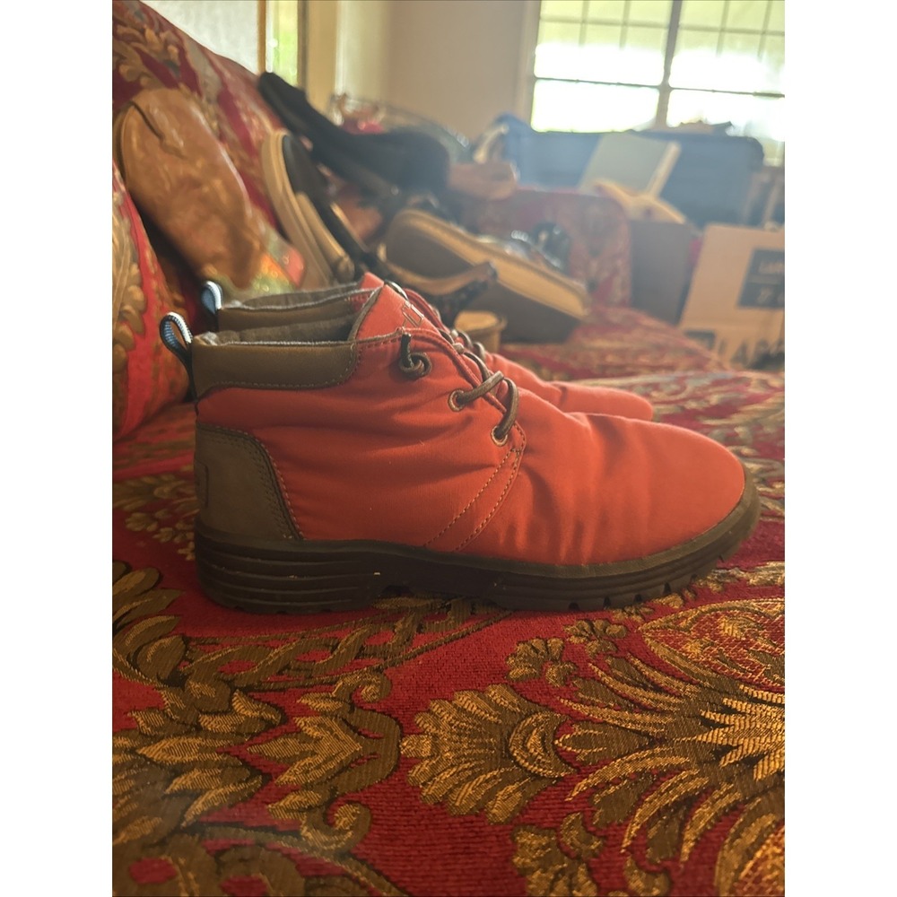 HEY DUDE SPENCER YOUTH RED DYE ECO BOOTS Lightweigth UNISEX  Size 4 Youth